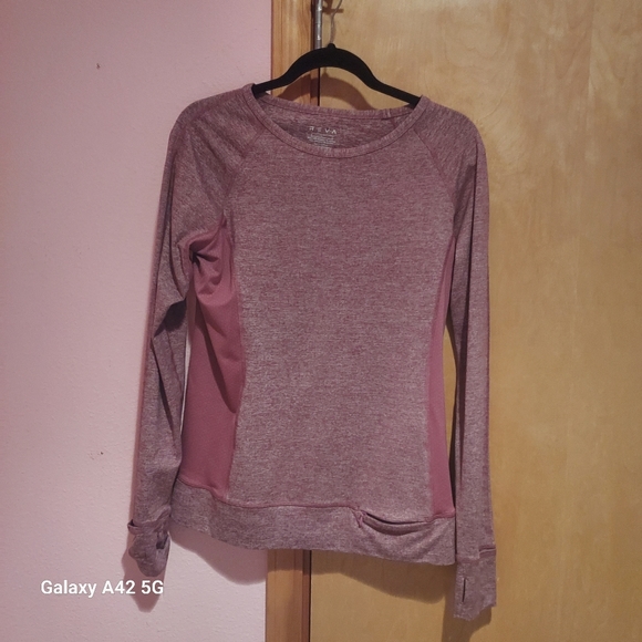 REVA Tops - REVA workout top